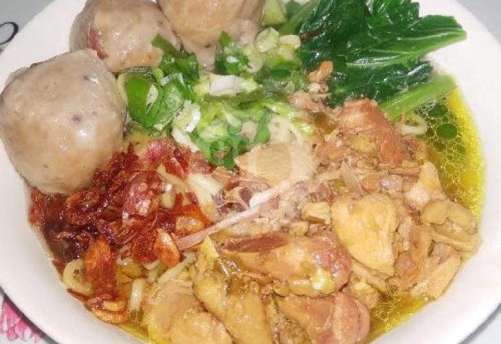 Mie Ayam & Bakso PAK Q-SAM: Rasa Tradisional yang Menggugah Selera di Jantung Cilacap